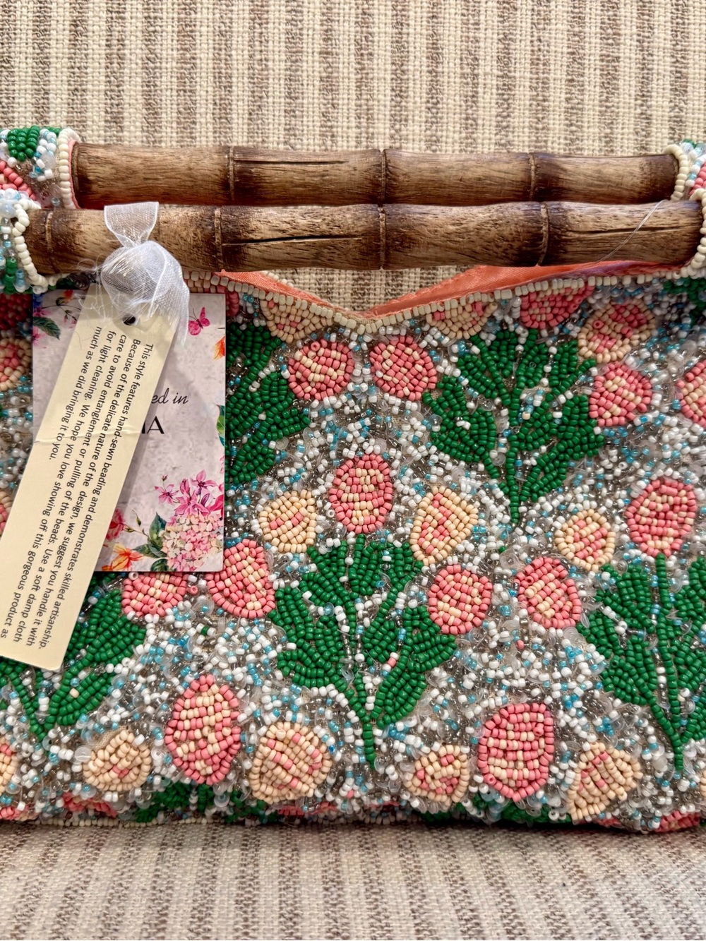 Stunning Beaded Made in India Beaded Floral clutch with bamboo handle - Picture 4 of 5